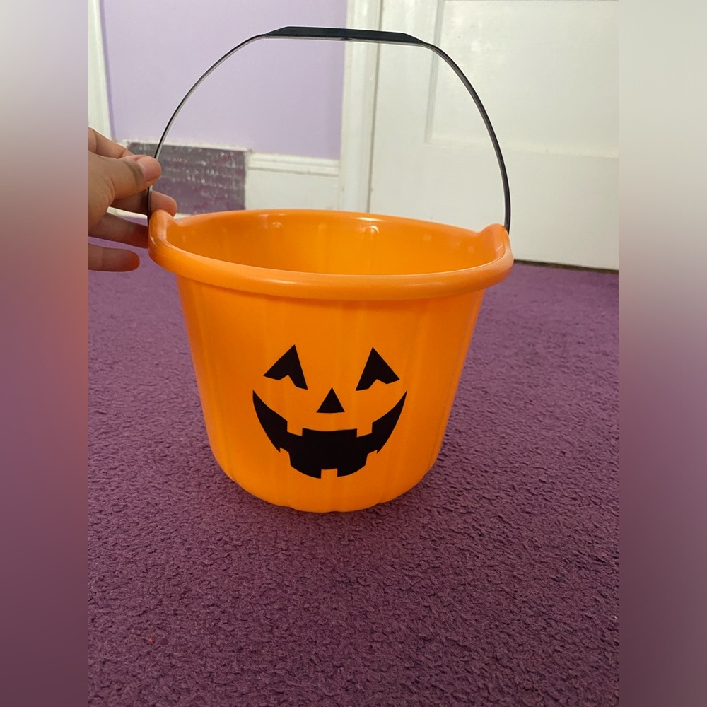 👻Pumpkin Trick or Treat basket